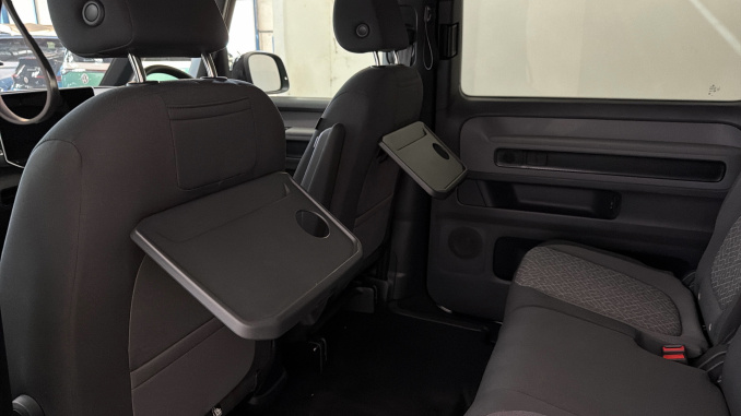 Volkswagen ID. Buzz 210kW Life Pro 86kWh 5dr LWB Auto [7 Seat] Electric Estate - Image 21